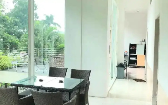 Guest House Studio Living