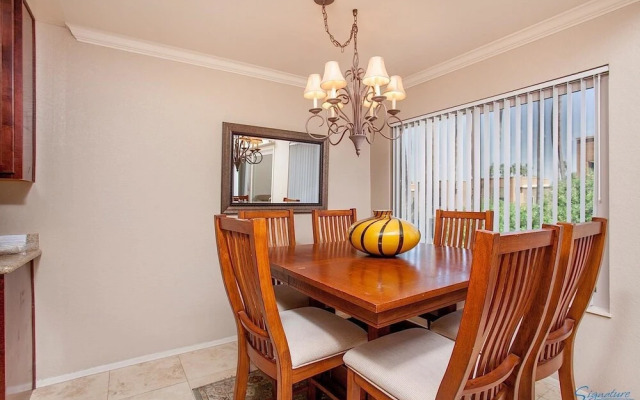 Sweet Escape By Signature Vacation Rentals