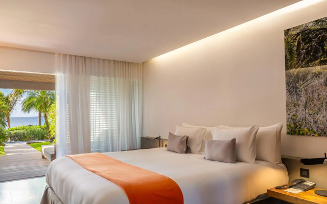 Christopher Hotel