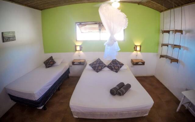 Simple Beach Lodge