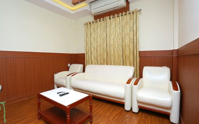 Capital O 14702 Kovilakam Residency