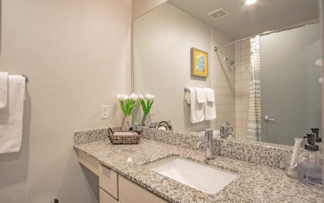 Heaven on Midtown Fully Furnished Apts