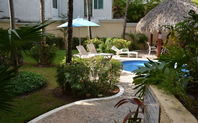 2BR Condo ground level Rinconada Del Sol