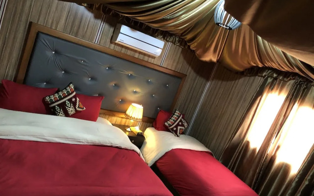 Sharah Luxury Camp