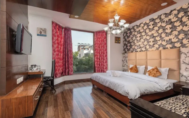 The Venessa Hotel