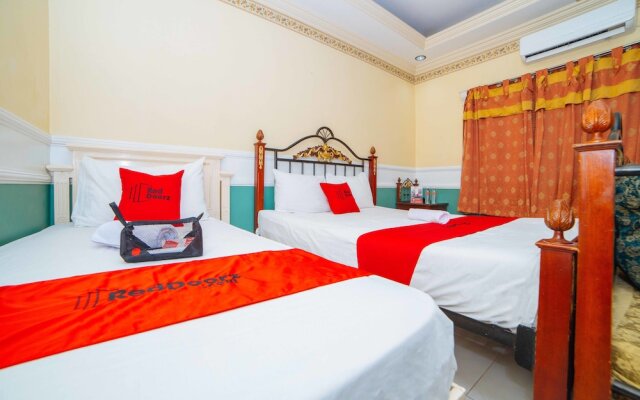 RedDoorz @ Fields Avenue Angeles City