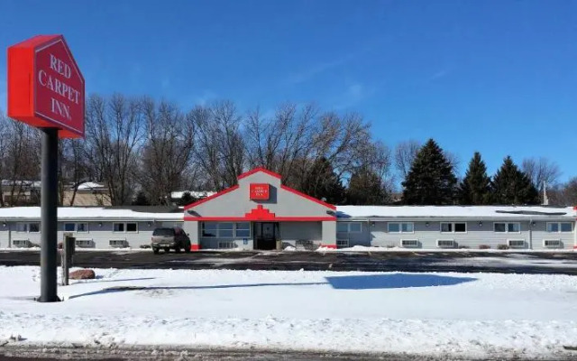 Super 8 Windom