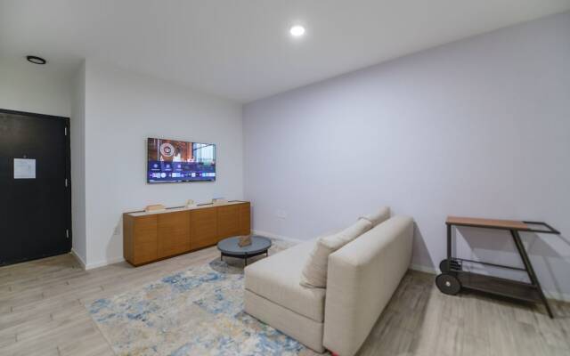 Bayfront Park Views Studio