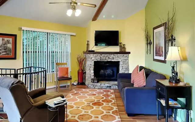 Smoky Mountain Dreams by Jackson Mountain Rentals