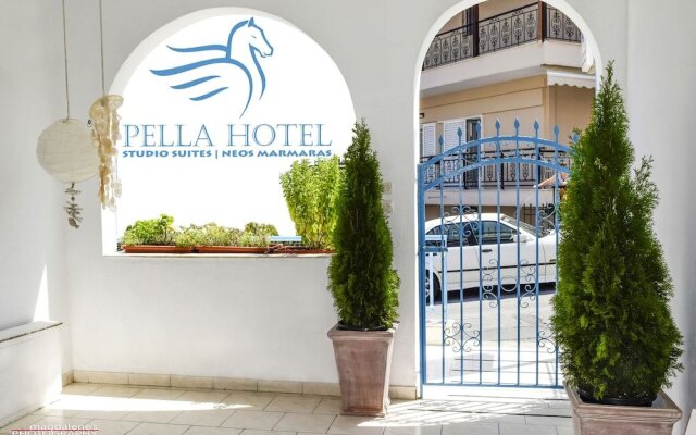 Pella Hotel