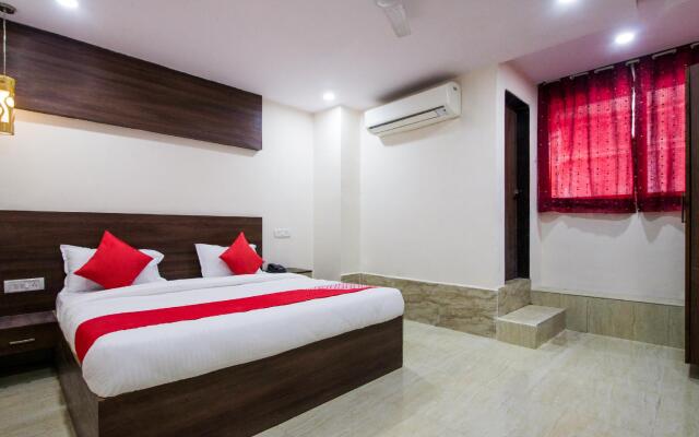 OYO 22907 Hotel Holiday