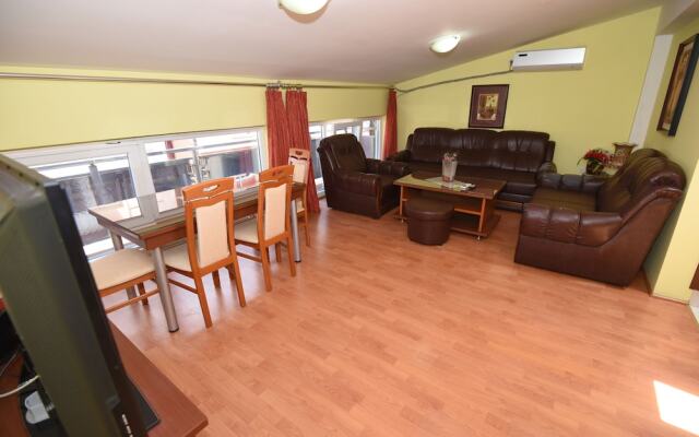 Darni Central Apartments