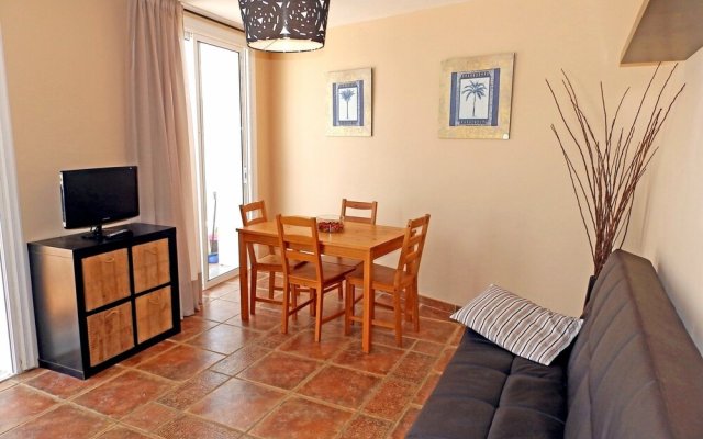 Apartment - 2 Bedrooms with WiFi and Sea views - 103806