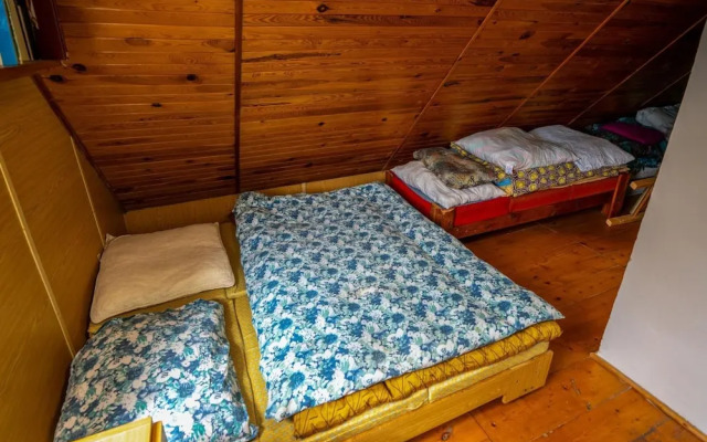 Lovely Apartment in Svinarov Czech Republic near Forest