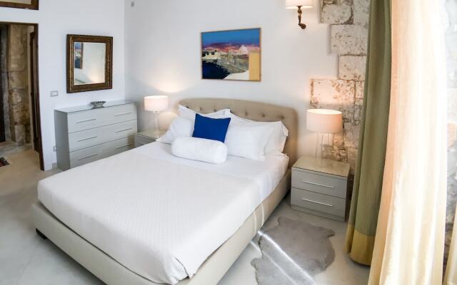 Calarossa beachfront apartment