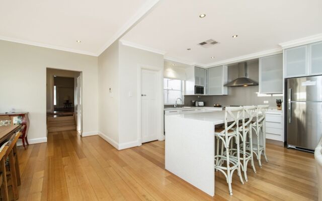 Inner Western Suburbs Retreat