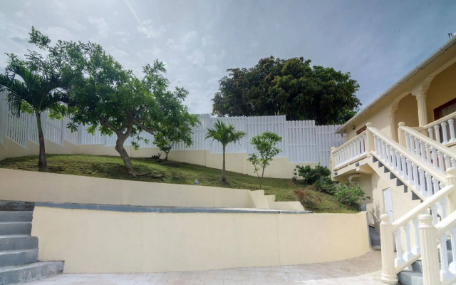 Sandrati Villa