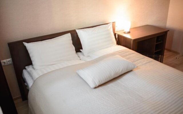 Globus Hotel