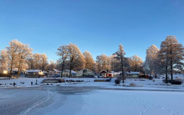 Lovely holiday home with a view of Lake Bolmen