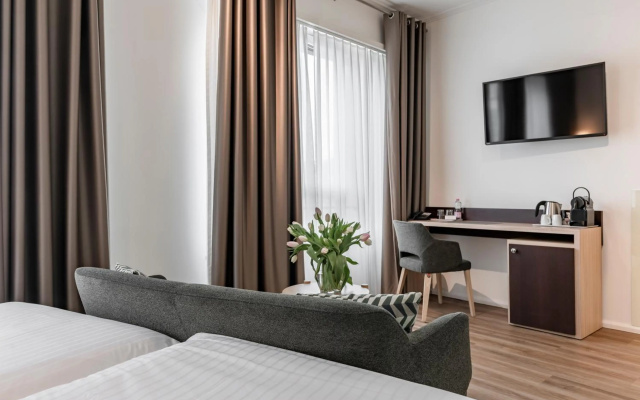 Hotel Suisse – Guest Rooms – Geneva