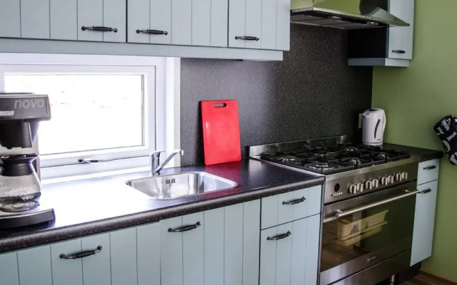 Beautiful House With Sandy Beach, Near Giethoorn