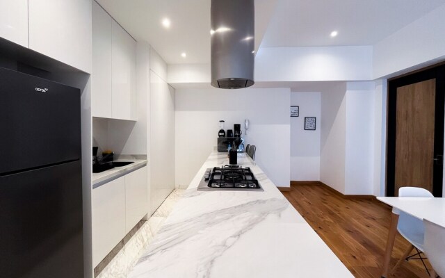 Modern Condesa Getaway w Terrace & Pool