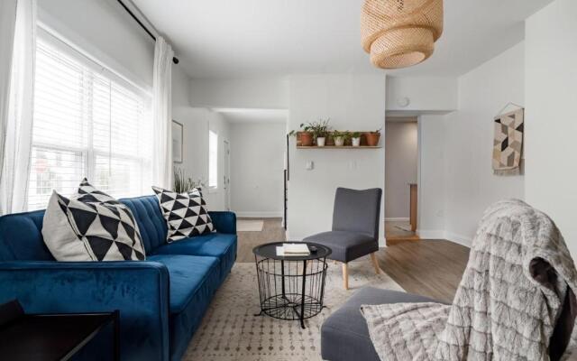 Cozy 2BR on Terrace - Walk to Manayunk