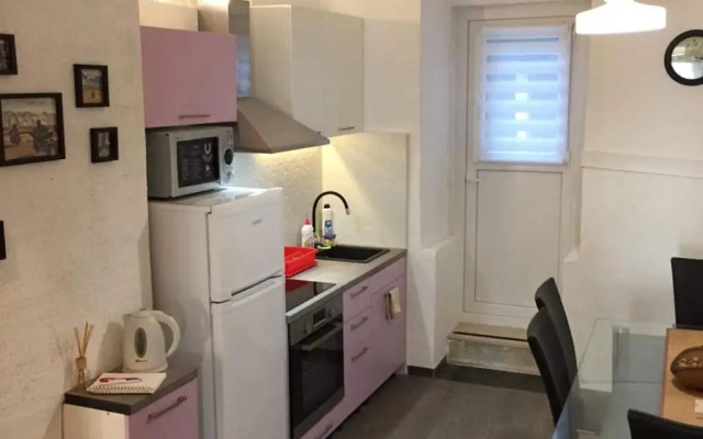 APARTMENT MAX 4 stars