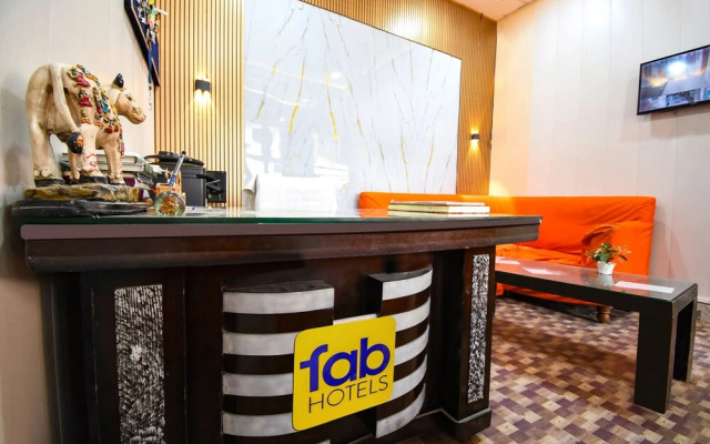 Fabhotel Geeta Bhawan