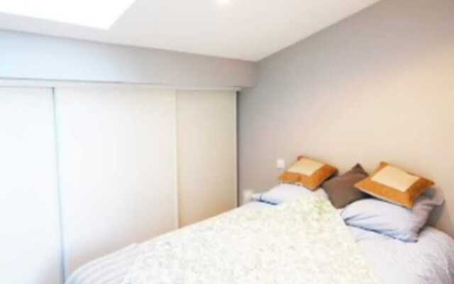 Comfy Attic Apartment Near Grand Theatre