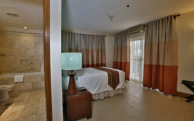 Crown Regency Suites & Residences - Mactan
