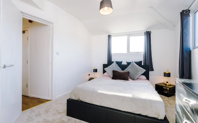 Stay With Empire- Dickson Road