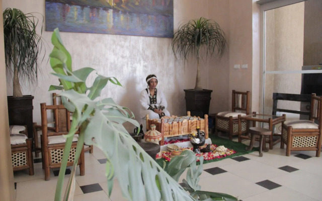 Momona Hotel