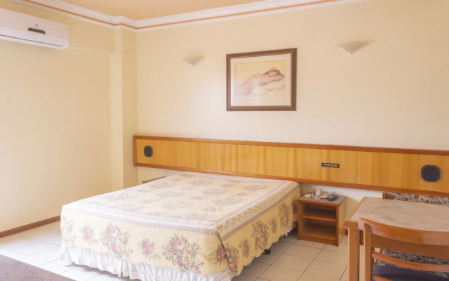 OYO Real Palace Hotel, Teresina