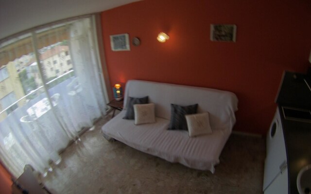 Studio in Roquebrune-cap-martin, With Wonderful sea View and Terrace -