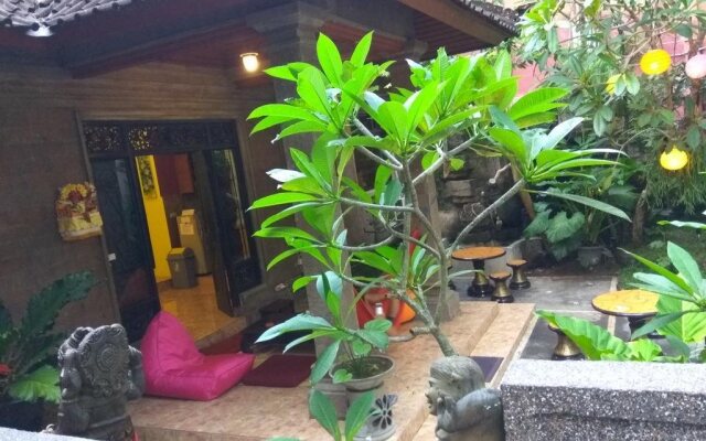 Joker Hostel 2