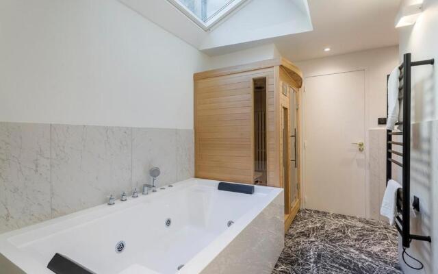 Suite Romantique - Sauna et Balnéo