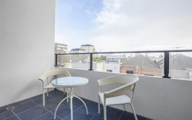 Boutique Stays - Sea Breeze, Port Melbourne