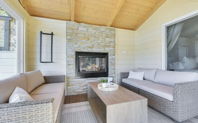 Waterfront Washington Getaway w/ Hot Tub & Deck!