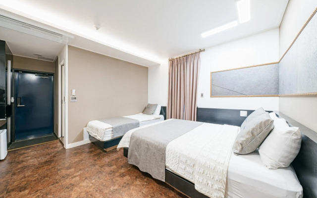 Hotel Major 2