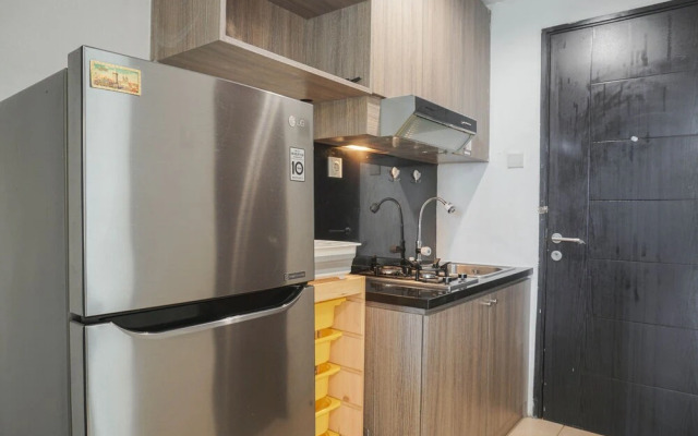 Comfort Living 2Br At Belmont Residence Puri Apartment