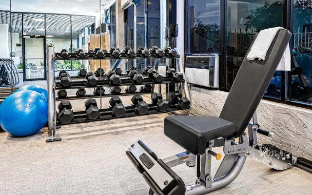 Crowne Plaza Suites Houston Southwest