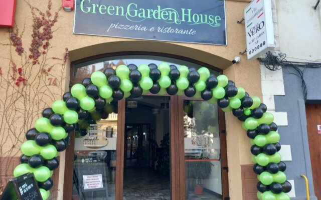 Villa Green Garden House