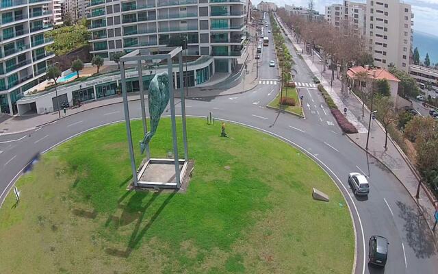 Monumental Residence