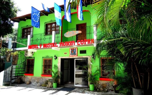 Hotel y Hostal Yaxkin Copan