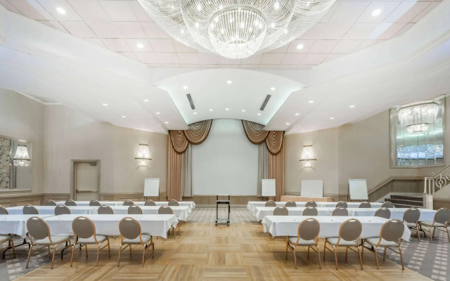 Ramada Hotel & Conference Center by Wyndham Hammond