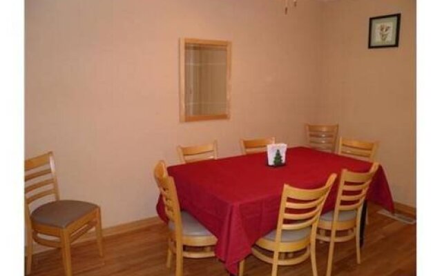 3221 Marlette Circle