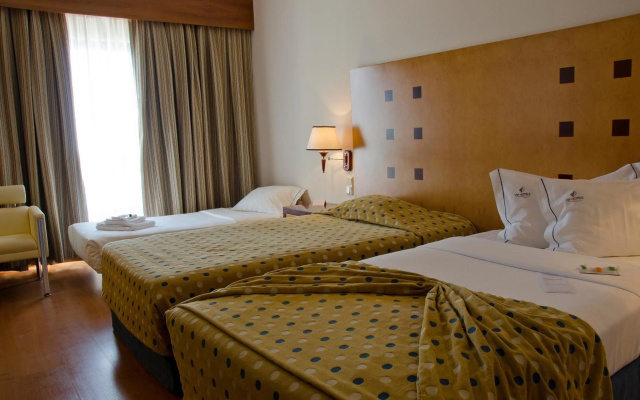 VIP Executive Santa Iria Hotel - Image 7