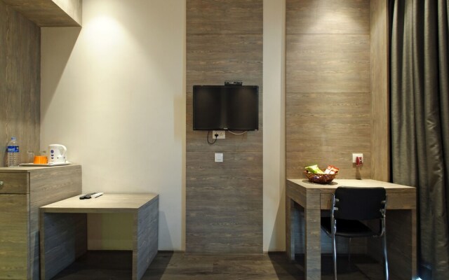 OYO 7899 VIP Premium