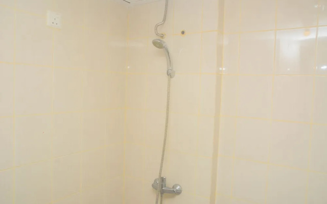 Well Furnished And Comfort Stay Studio At Amethyst Apartment